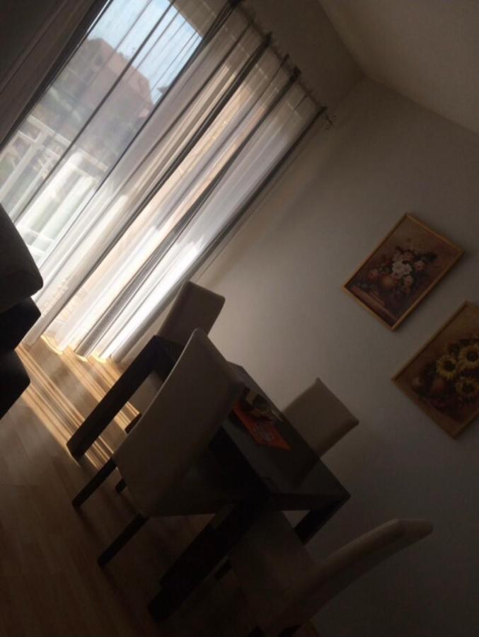 Apartman Nada ビイェリナ エクステリア 写真