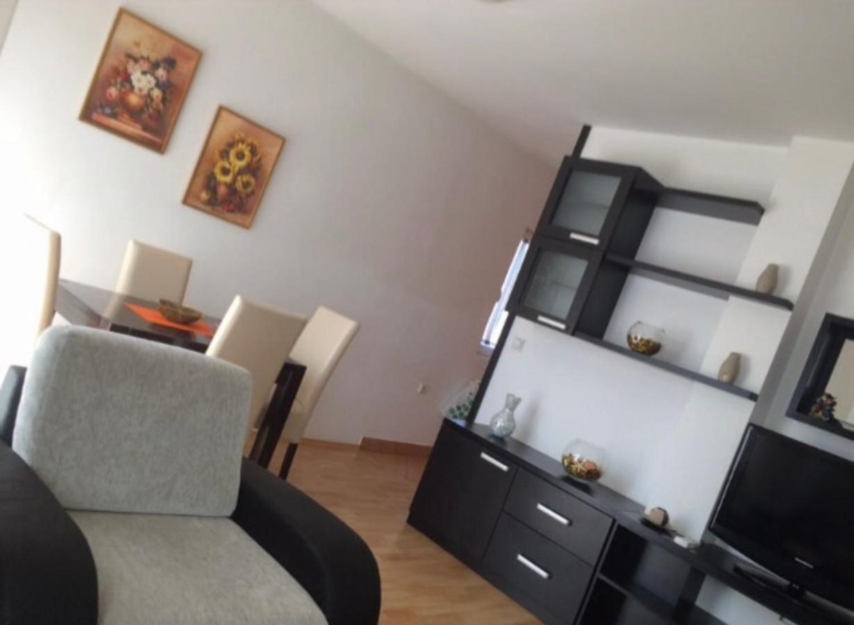 Apartman Nada ビイェリナ エクステリア 写真